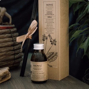 100ml. namų kvapas su lazdelėmis Juodasis gintaras ir laukinė žibutė